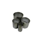 SET 4 CILINDRI metallici con diametri diversi raggruppati insieme.