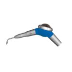 AIR PROPHY PLUS BLU Manipolo lucidatore ad aria dentale con impugnatura blu e ugello in metallo.